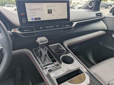 2025 Toyota Sienna XSE 7 Passenger