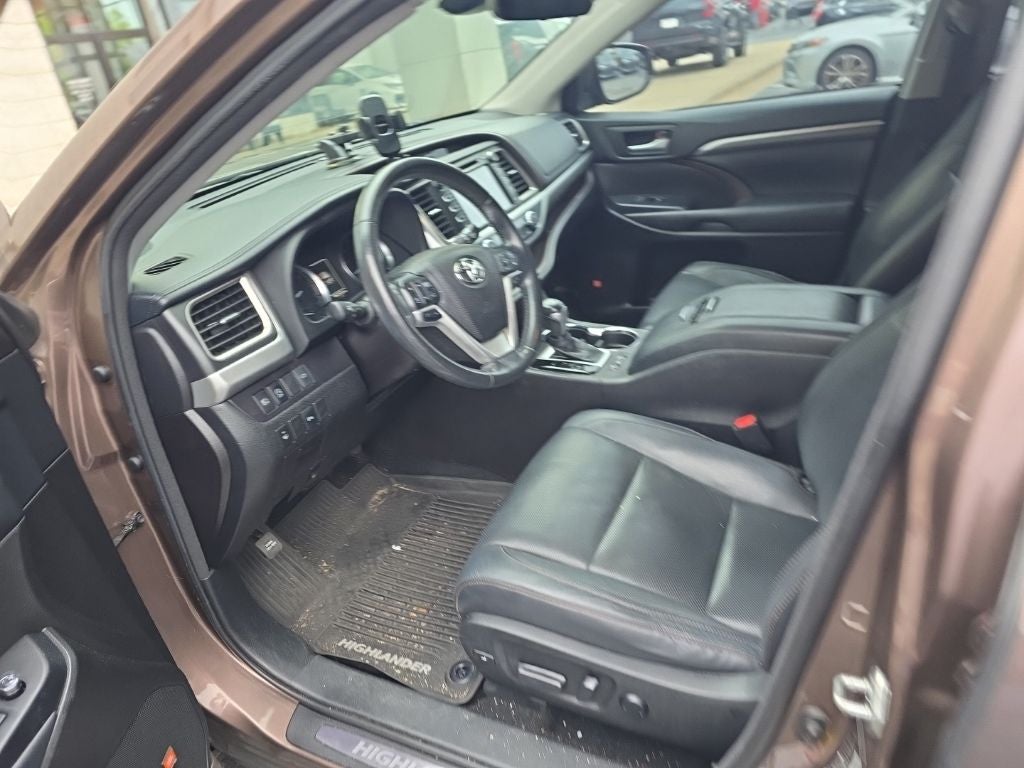 2018 Toyota Highlander Limited Platinum