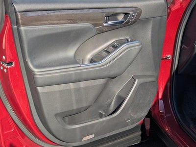 2022 Toyota Highlander Hybrid Platinum