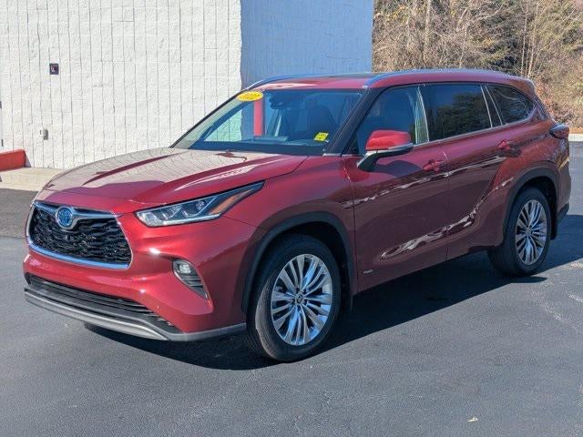 2022 Toyota Highlander Hybrid Platinum