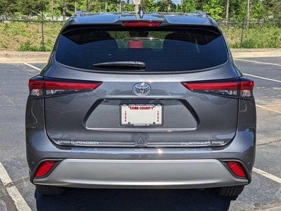 2022 Toyota Highlander Platinum
