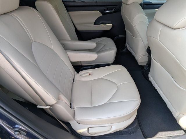2023 Toyota Highlander Hybrid XLE