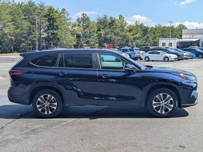 2023 Toyota Highlander Hybrid XLE