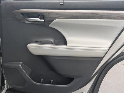 2023 Toyota Highlander Limited