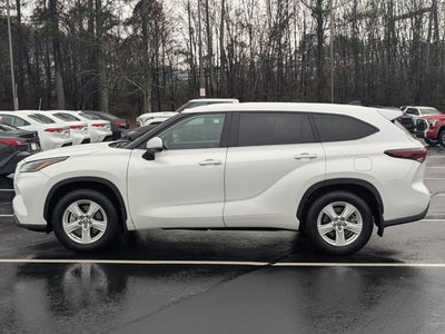 2024 Toyota Highlander LE