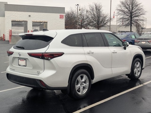 2024 Toyota Highlander LE