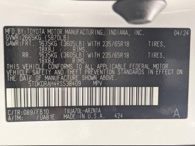 2024 Toyota Highlander LE