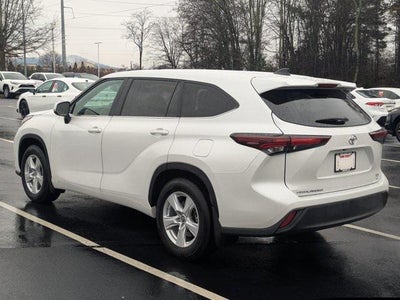 2024 Toyota Highlander LE