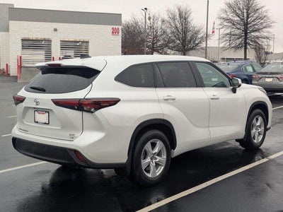 2024 Toyota Highlander LE