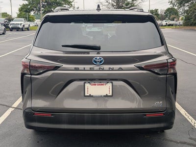 2024 Toyota Sienna XLE 7 Passenger