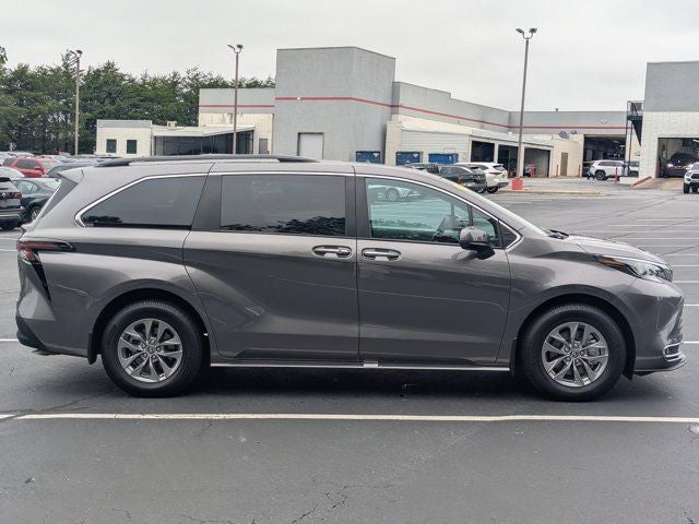 2024 Toyota Sienna XLE 7 Passenger