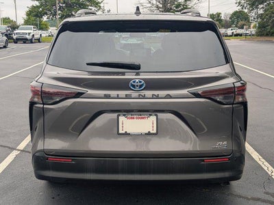 2024 Toyota Sienna XLE 7 Passenger