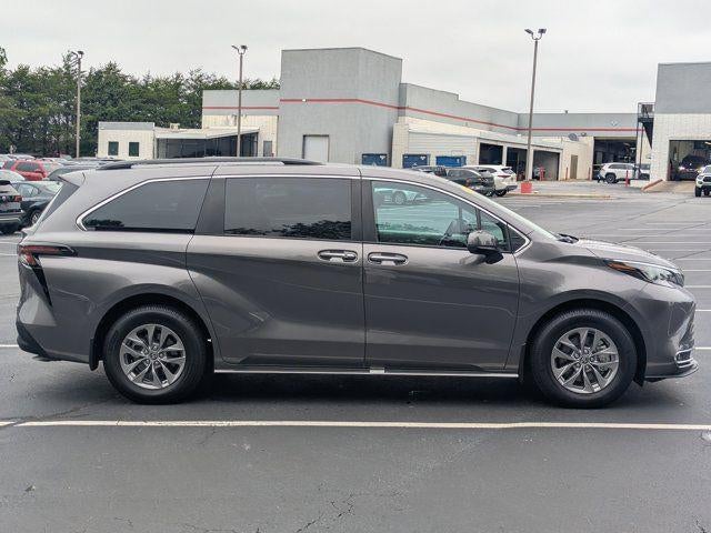 2024 Toyota Sienna XLE 7 Passenger
