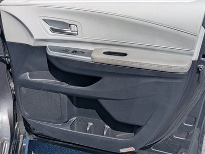 2025 Toyota Sienna XLE 8 Passenger