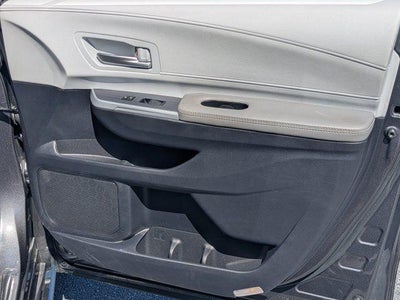 2025 Toyota Sienna XLE 8 Passenger