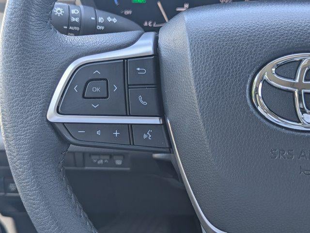 2025 Toyota Sienna XLE 8 Passenger