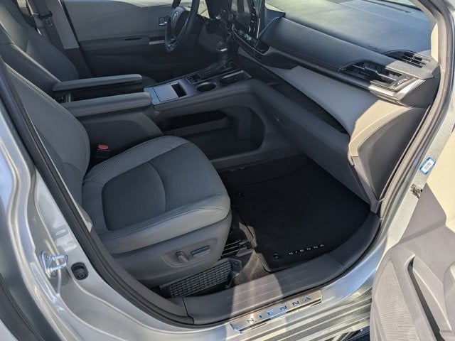 2021 Toyota Sienna Limited 7 Passenger