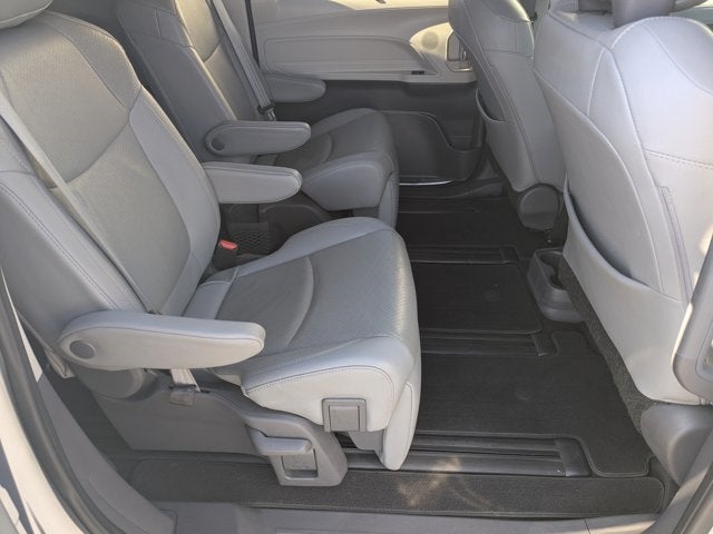 2021 Toyota Sienna Limited 7 Passenger