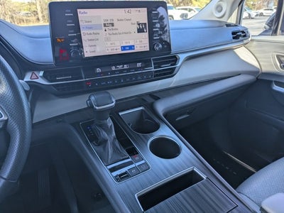 2021 Toyota Sienna Limited 7 Passenger