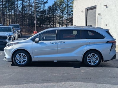 2021 Toyota Sienna Limited 7 Passenger