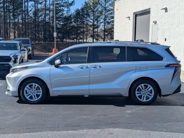 2021 Toyota Sienna Limited 7 Passenger
