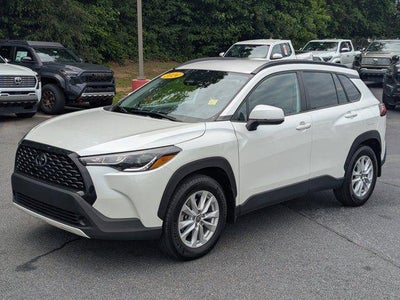 2024 Toyota Corolla Cross LE