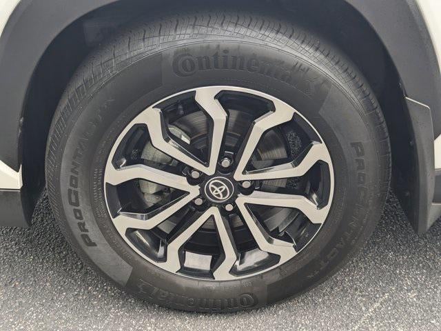 2024 Toyota Corolla Cross Hybrid SE