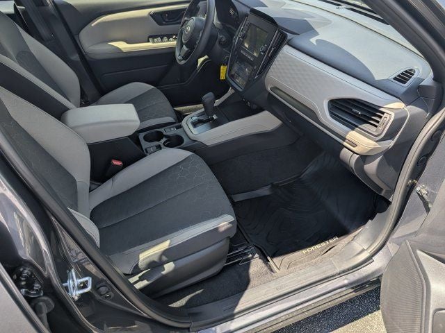2025 Subaru Forester Base