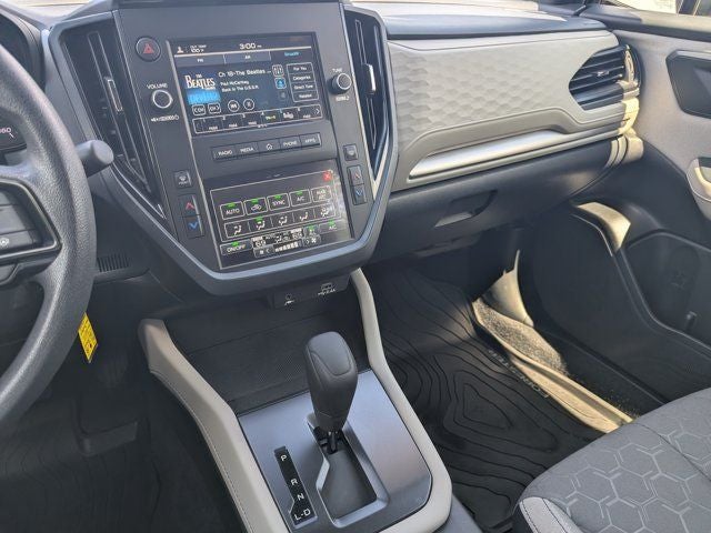 2025 Subaru Forester Base