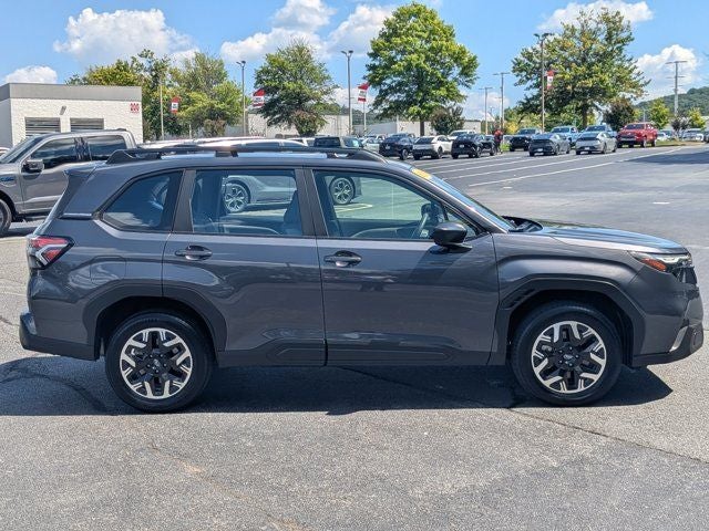 2025 Subaru Forester Base