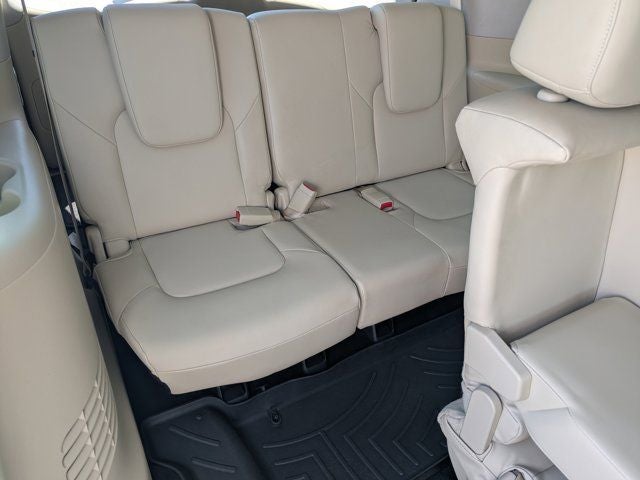 2023 INFINITI QX80 LUXE