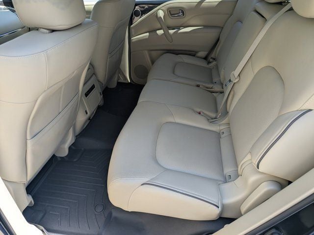 2023 INFINITI QX80 LUXE