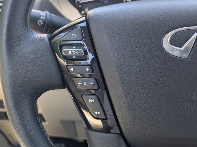 2023 INFINITI QX80 LUXE
