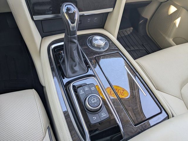 2023 INFINITI QX80 LUXE