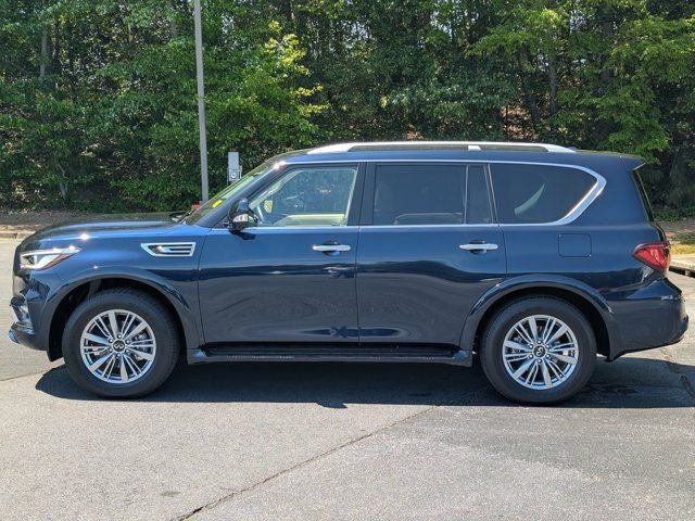 2023 INFINITI QX80 LUXE