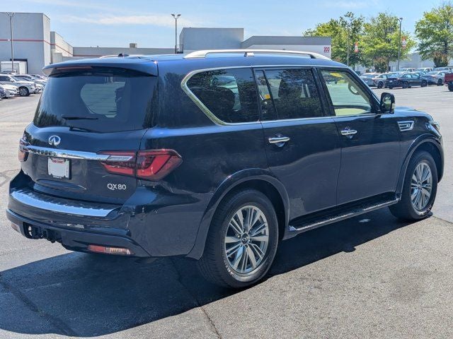 2023 INFINITI QX80 LUXE