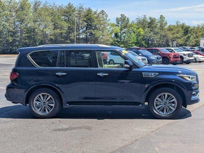2023 INFINITI QX80 LUXE