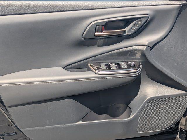 2025 Toyota Crown Signia XLE