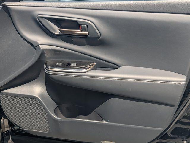 2025 Toyota Crown Signia XLE