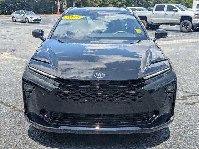 2025 Toyota Crown Signia XLE