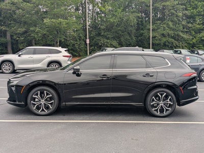 2025 Toyota Crown Signia XLE