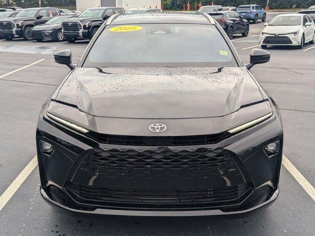 2025 Toyota Crown Signia XLE