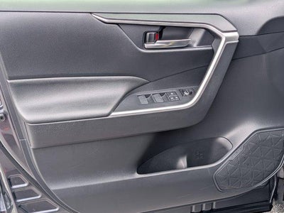 2023 Toyota RAV4 Hybrid SE