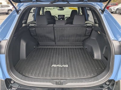 2023 Toyota RAV4 Hybrid SE