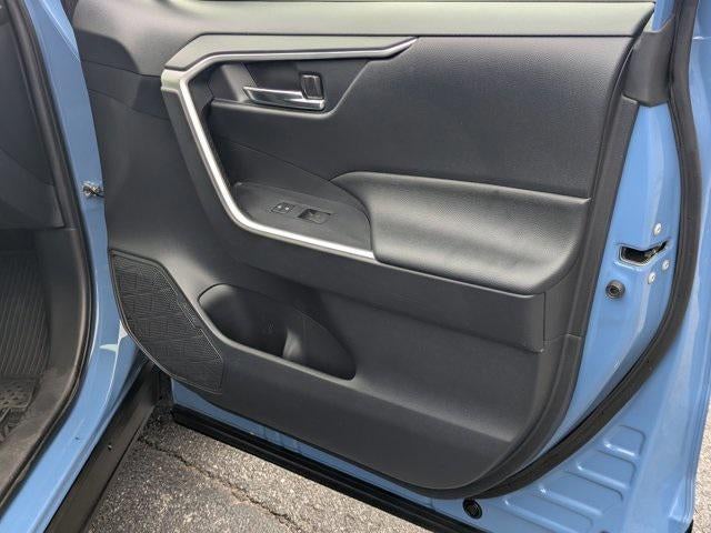 2023 Toyota RAV4 Hybrid SE