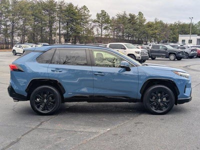 2023 Toyota RAV4 Hybrid SE