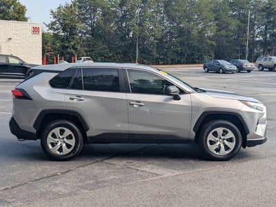 2025 Toyota RAV4 LE