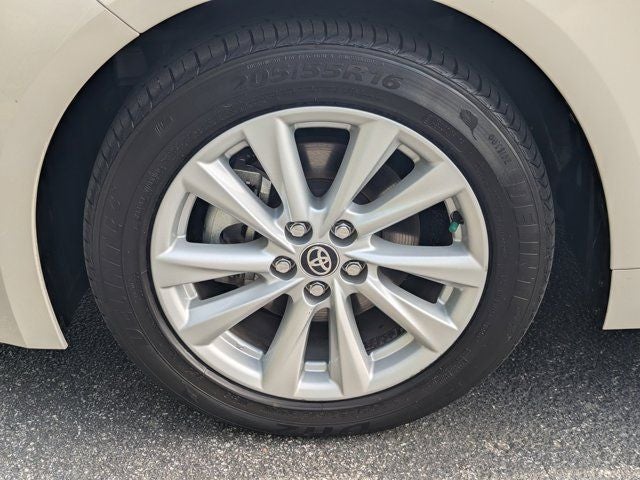 2024 Toyota Corolla Hatchback SE