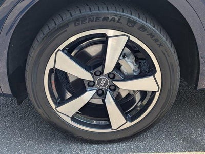 2022 Audi Q5 45 S line Prestige quattro