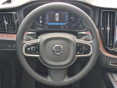 2024 Volvo XC60 Recharge Plug-In Hybrid Ultimate